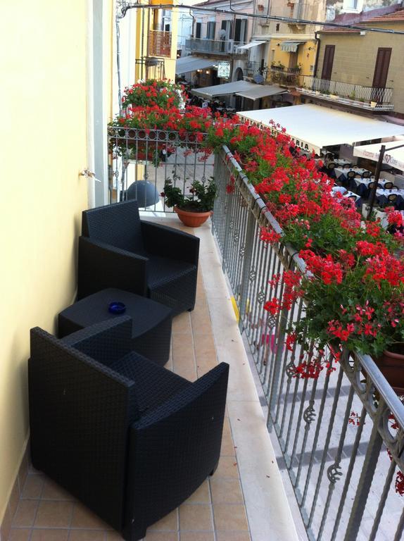 B&B Le Stanze Di Ludovica Termoli Phòng bức ảnh